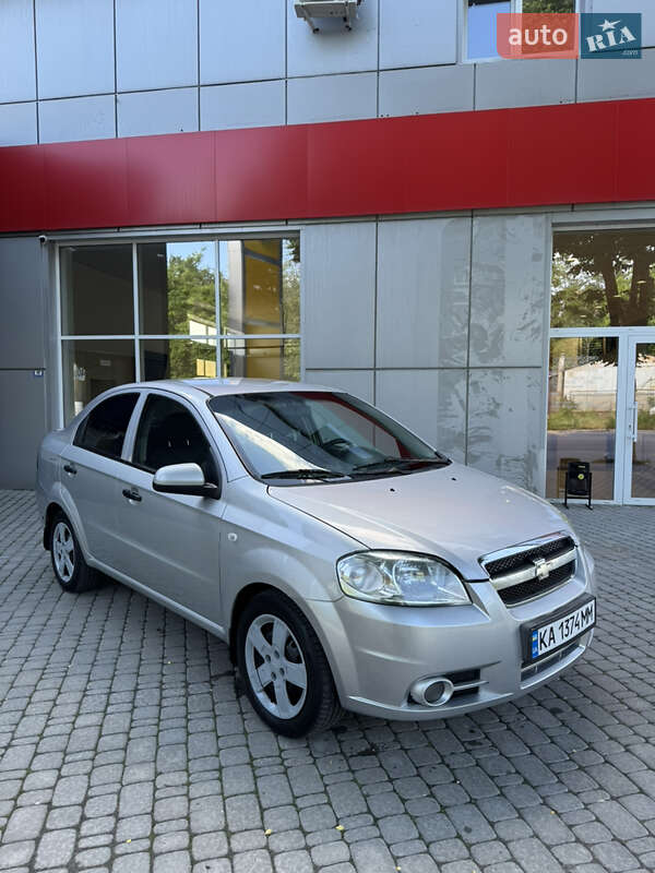 Седан Chevrolet Aveo 2011 в Запоріжжі