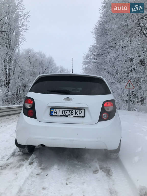 Хетчбек Chevrolet Aveo 2012 в Києві