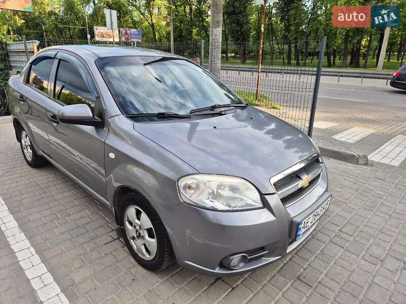 Седан Chevrolet Aveo 2007 в Днепре