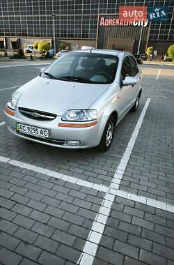 Седан Chevrolet Aveo 2005 в Луцке