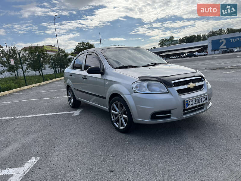 Седан Chevrolet Aveo 2007 в Ужгороде