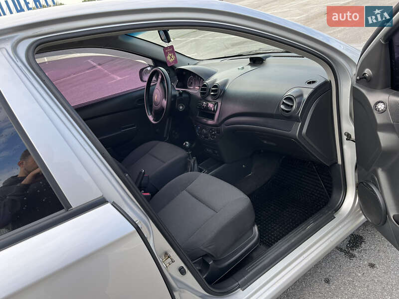 Седан Chevrolet Aveo 2007 в Ужгороде