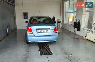 Седан Chevrolet Aveo 2004 в 