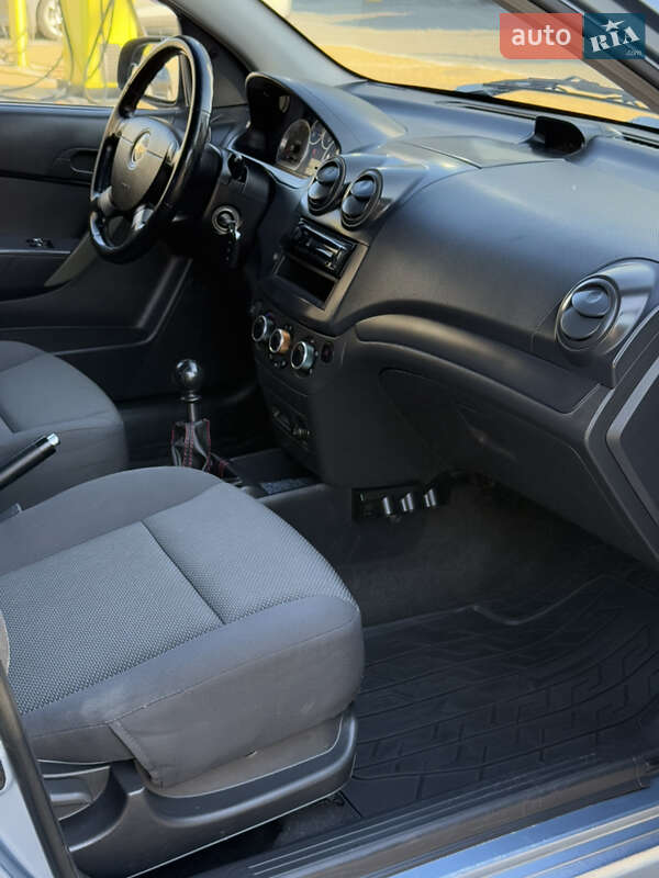 Седан Chevrolet Aveo 2007 в Ивано-Франковске
