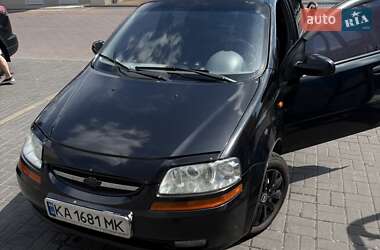 Седан Chevrolet Aveo 2005 в Києві