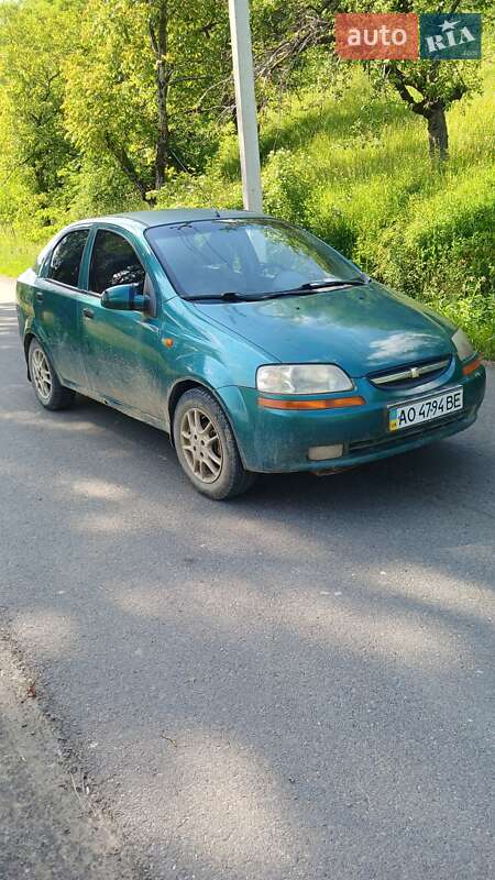 Седан Chevrolet Aveo 2004 в 