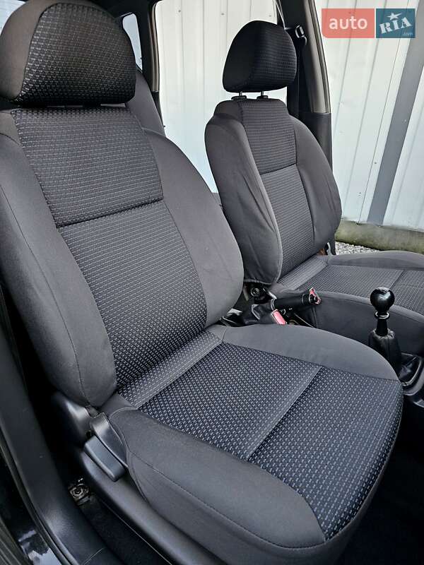 Хэтчбек Chevrolet Aveo 2006 в Харькове