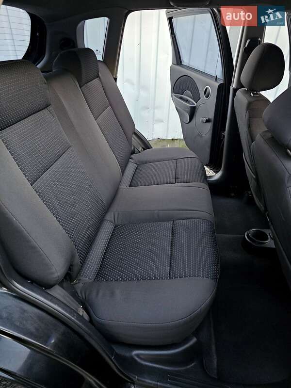 Хэтчбек Chevrolet Aveo 2006 в Харькове