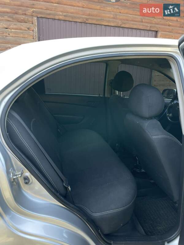 Седан Chevrolet Aveo 2008 в Житомире
