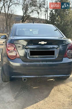 Седан Chevrolet Aveo 2012 в 