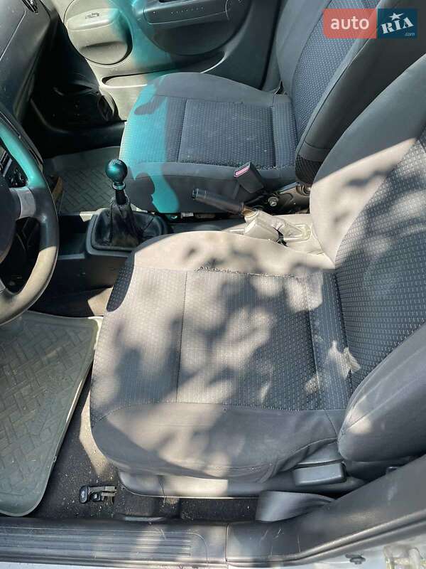 Хетчбек Chevrolet Aveo 2006 в Дніпрі