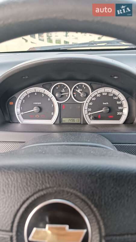 Седан Chevrolet Aveo 2007 в Днепре