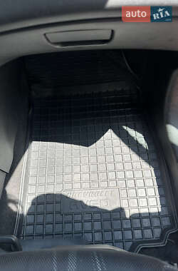 Хетчбек Chevrolet Aveo 2012 в 