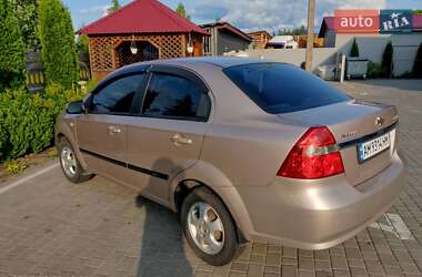 Седан Chevrolet Aveo 2008 в Олевске
