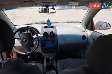 Седан Chevrolet Aveo 2004 в 