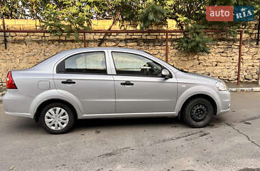 Седан Chevrolet Aveo 2011 в 
