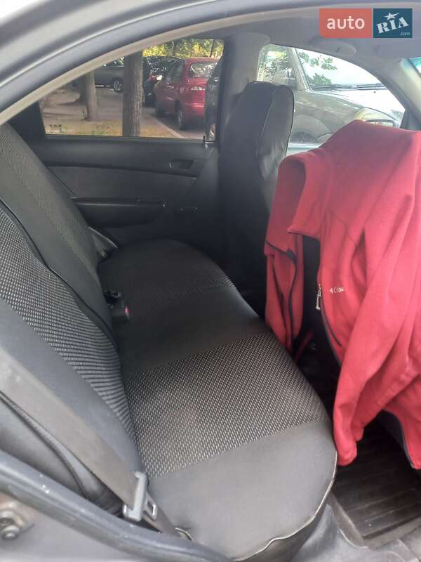 Седан Chevrolet Aveo 2006 в Києві