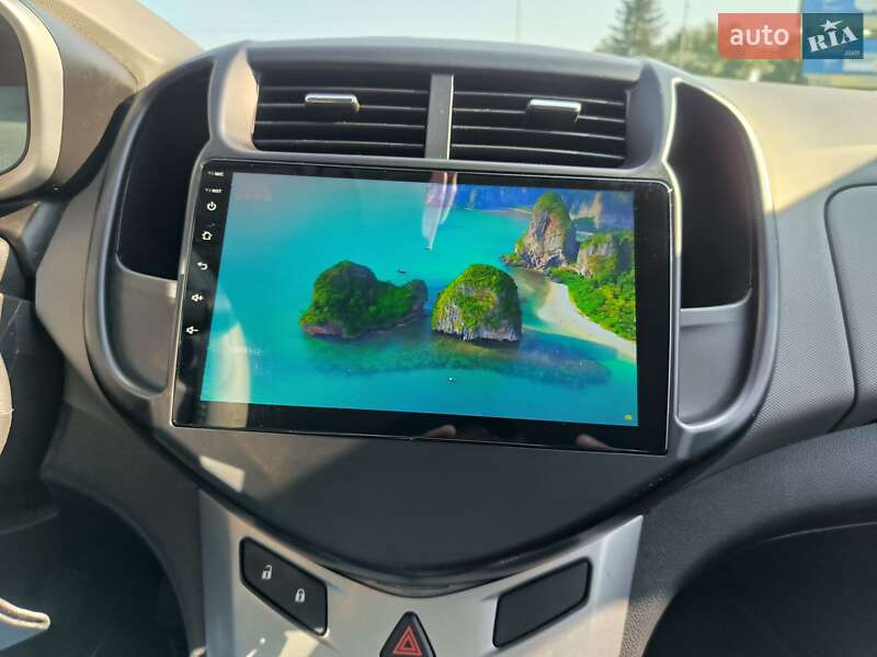 Седан Chevrolet Aveo 2018 в Киеве