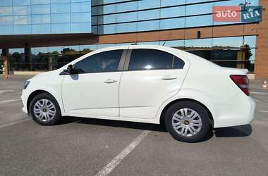 Седан Chevrolet Aveo 2018 в 