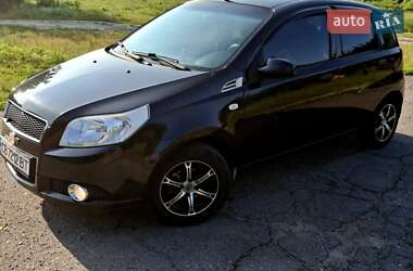 Хэтчбек Chevrolet Aveo 2008 в Ромнах