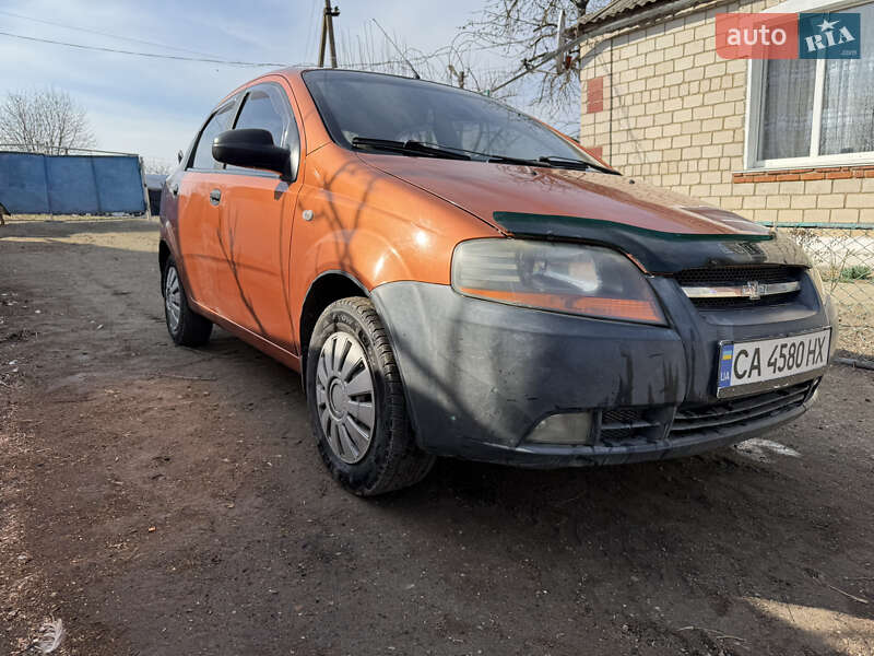 Седан Chevrolet Aveo 2005 в Ладыжине