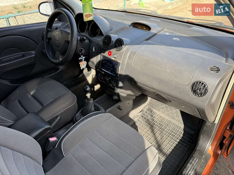 Седан Chevrolet Aveo 2005 в Ладыжине