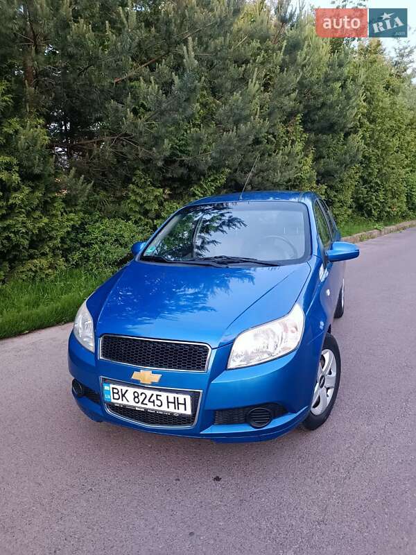 Хэтчбек Chevrolet Aveo 2008 в Ровно