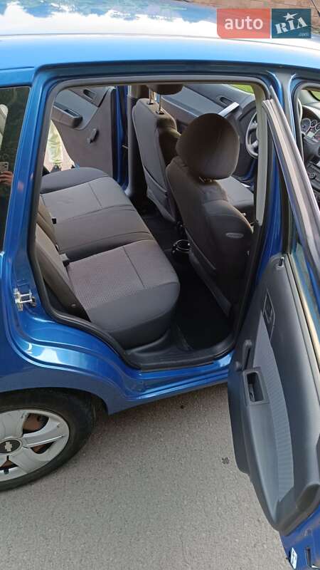 Хэтчбек Chevrolet Aveo 2008 в Ровно