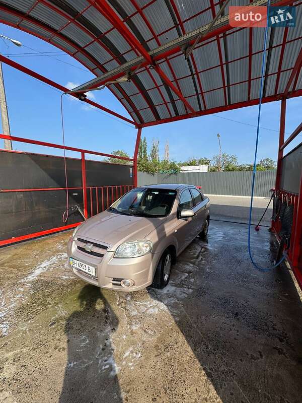Седан Chevrolet Aveo 2007 в Измаиле
