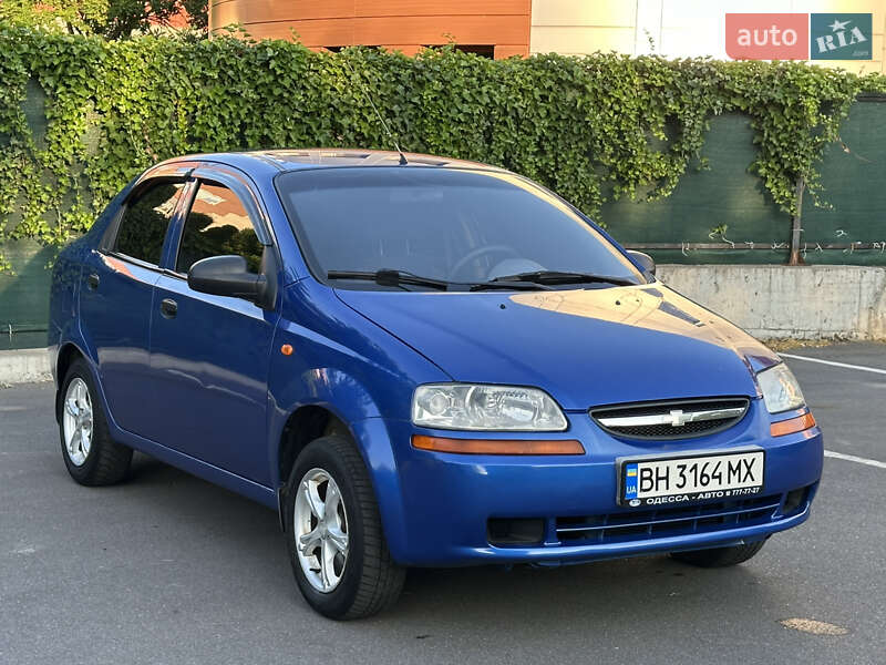 Седан Chevrolet Aveo 2004 в Одессе
