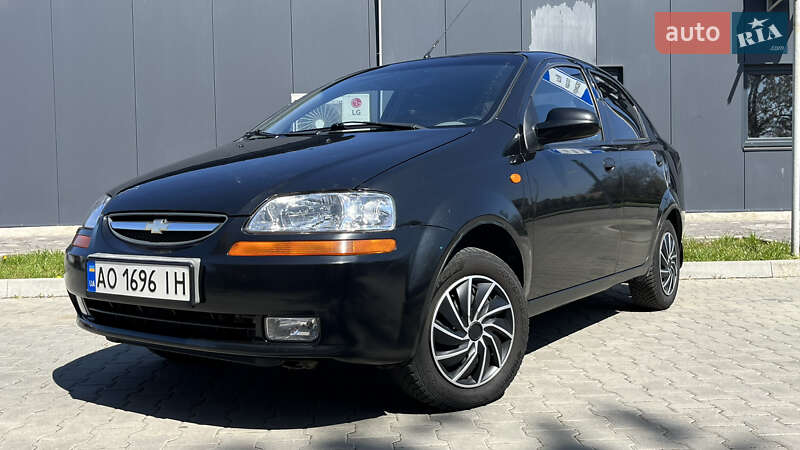 Седан Chevrolet Aveo 2005 в Ужгороді