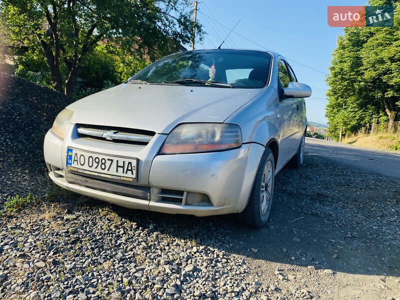 Седан Chevrolet Aveo 2006 в 
