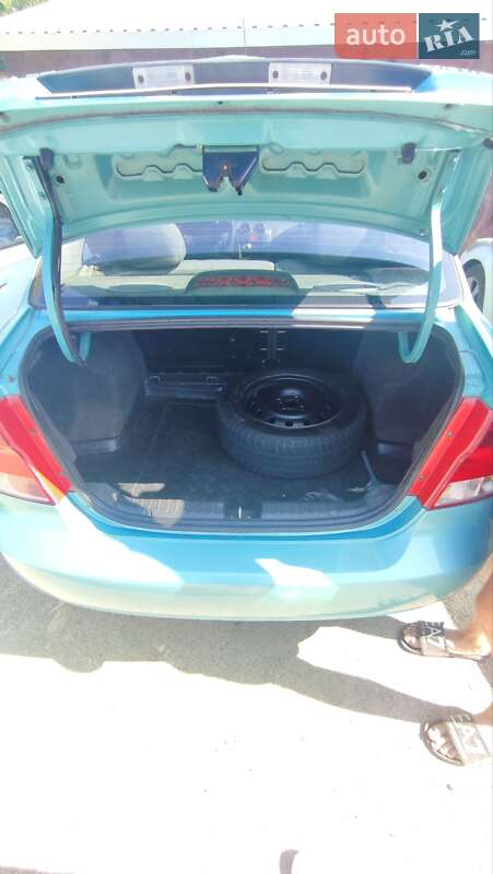 Седан Chevrolet Aveo 2006 в Запорожье