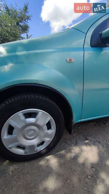 Седан Chevrolet Aveo 2006 в Запорожье