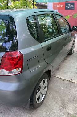 Хэтчбек Chevrolet Aveo 2008 в 