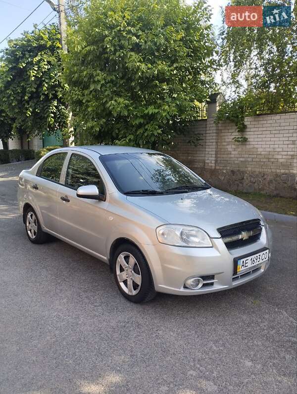 Седан Chevrolet Aveo 2008 в Дніпрі