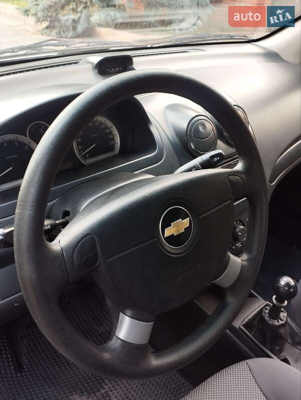 Седан Chevrolet Aveo 2008 в Дніпрі
