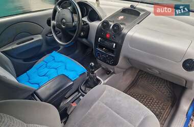 Седан Chevrolet Aveo 2003 в 
