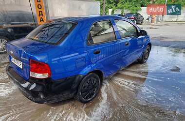 Седан Chevrolet Aveo 2003 в 