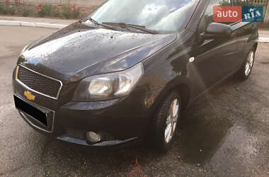 Хэтчбек Chevrolet Aveo 2011 в 