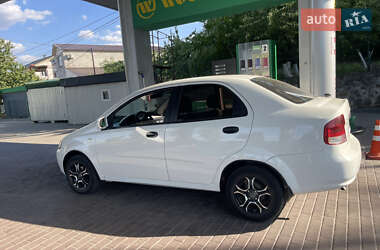 Седан Chevrolet Aveo 2005 в Благовещенском