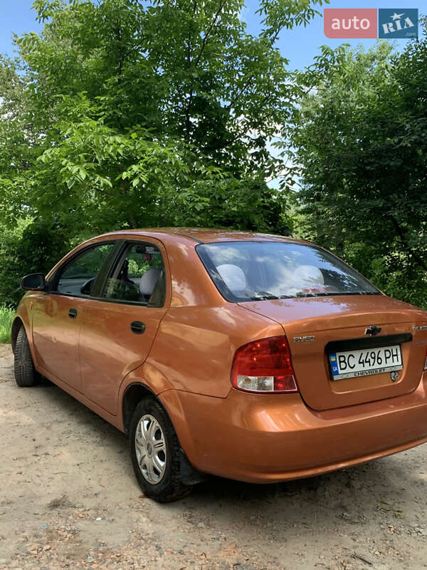 Седан Chevrolet Aveo 2005 в Дублянах
