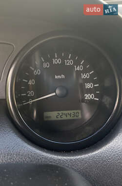 Седан Chevrolet Aveo 2005 в 