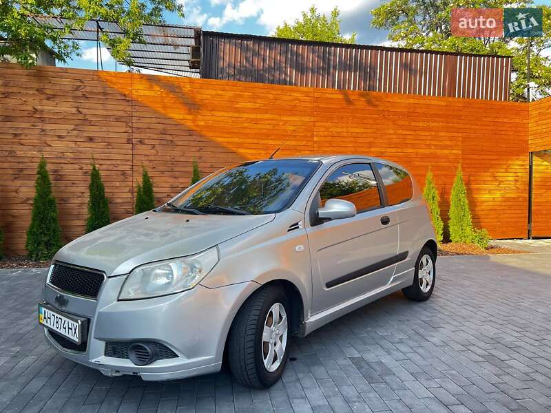 Хэтчбек Chevrolet Aveo 2008 в 