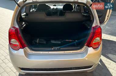 Хэтчбек Chevrolet Aveo 2008 в 