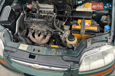 Хэтчбек Chevrolet Aveo 2005 в 