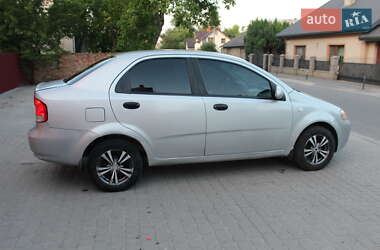 Седан Chevrolet Aveo 2005 в 