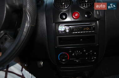 Седан Chevrolet Aveo 2005 в 