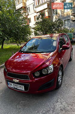 Хетчбек Chevrolet Aveo 2011 в Києві