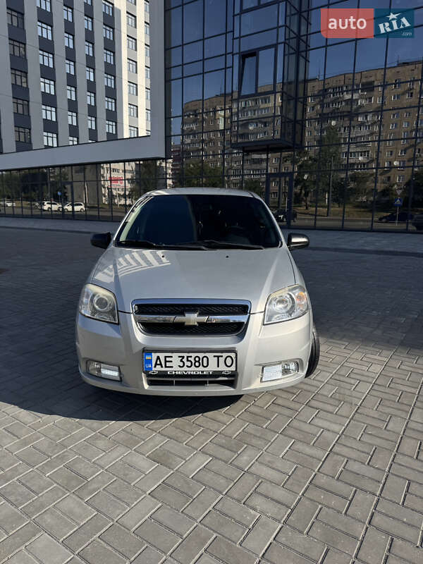 Седан Chevrolet Aveo 2009 в Дніпрі